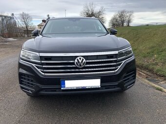 VW Touareg V6 3.0 TDi, ,Kůže,Vzduch,Tažné, Audio 880W - 3