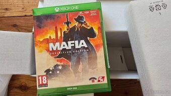Xbox One S - 3