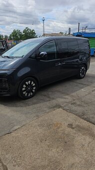 Hyundai Staria - 3