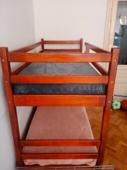 Dvoupatrová postel - 3