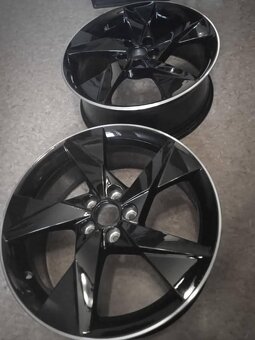 Alu disky 5x100 r17 škoda Volans Black - 3