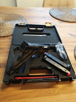 Prodám pistoli CZ P-10 F 9 mm Luger. Naprosto nová, nepoužit - 3