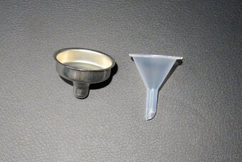 100X Nádobky na střelný prach pro PERKUSNÍ ZBRANĚ - 3