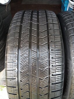 ZIMNI PNEU 235/45/18 VREDESTEIN - 3