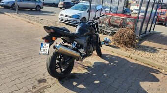 Kawasaki Z750 - 3