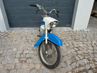Motocykl Jawa 21 - 3