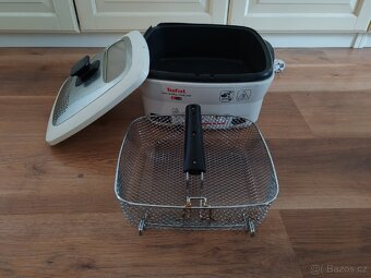 Fritéza Tefal Versalio De Luxe FR495070 bílá - 3