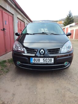 Renault Grand Scénic 2.0dci - 3