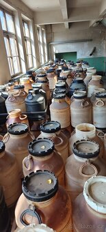 Plastové barely 50l, cca 500 kusů - 3