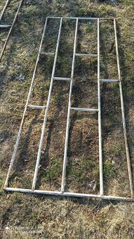 2x velké železné brány (vrátka) - 3