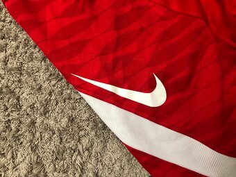 Běžecké sportovní triko Nike Czech republic, vel. M - 3
