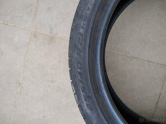 1ks letní pneu Pirelli 255/40/R21 s defektem, ale funkční - 3