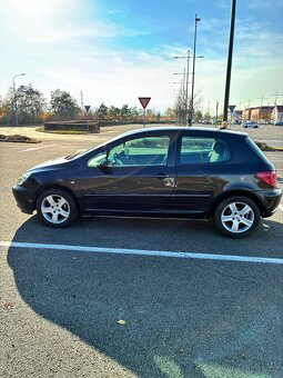 Peugeot 307 2.0 HDi (79 kW), r. v. 2004 - 3