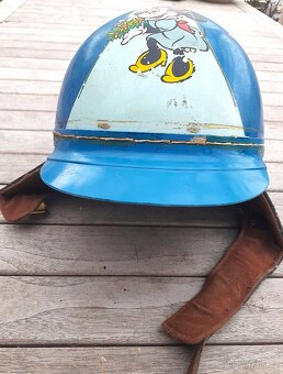 Nabízím Staré moto helmy. - 3