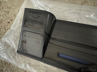 BMW E34 kouřový/černý  Heckblende - NOVÝ - 3