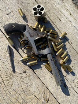 US Revover Iver Johanson American Bulldog cal 44 Rus - 3