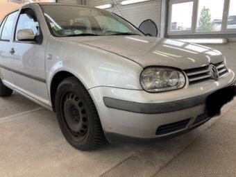 Volkswagen Golf IV 1.6i 77Kw Edition - Klima - 3