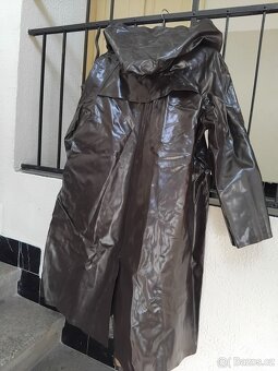 Kabáty a pláštěnka CO - 3