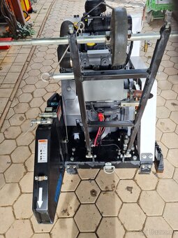 Tyrolit Hydrostress cestná rezačka FSD930 - 3