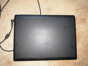Notebook Asus U36SD - I5, 4GB DDR3, GT520M, 320GB disk - 3