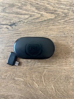 JBL TWS Quantum - 3