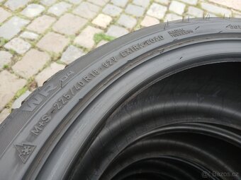4ks zimních pneumatik NOKIAN 225/40R18 92V 90% DOT2020 - 3