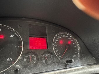 Prodám Volkswagen Touran 1.9 TDI, rok 2005, 5 míst - 3