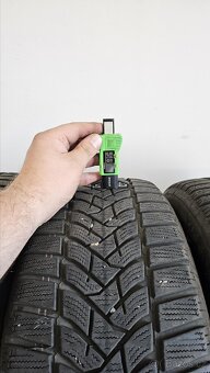 Zimní pneumatiky 215/55/17, Dunlop, DOT3523 - 3
