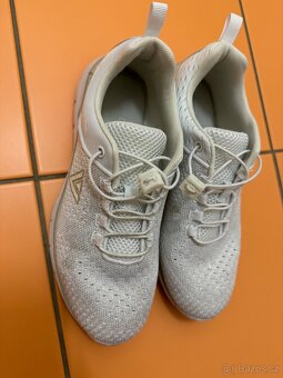 Dámské lehké tenisky na šňůrku vel. 39 - 3