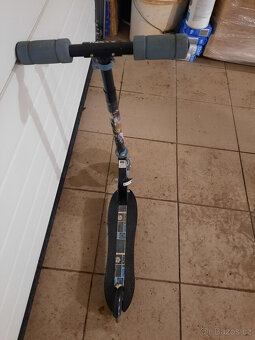 Prodám dětskou koloběžku, - 3