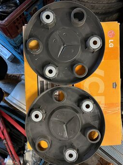 Kryty středu kol Mercedes Sprinter - 3