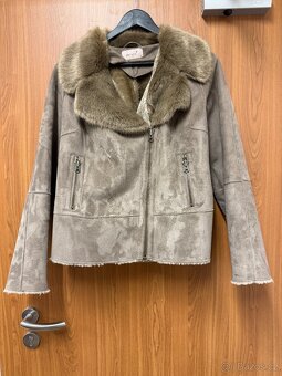 Dámská bunda s kožíškem - 3