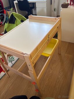 Ikea dětský zvětšovací stůl s lavicí Flisat - 3