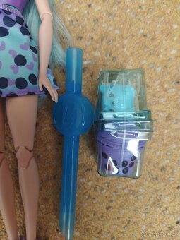 Barbie Reveal - 3