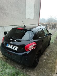 Peugeot 208 1.2 - 3