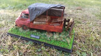 Diorama Škoda 1203 palety 1:43 - 3