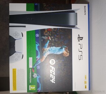 PlayStation 5 + FIFA 24 - 3