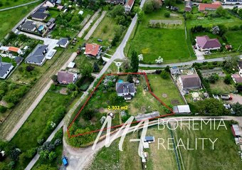 Prodej rodinného domu s velikou zahradou 2.302 m2. Mělník - - 3