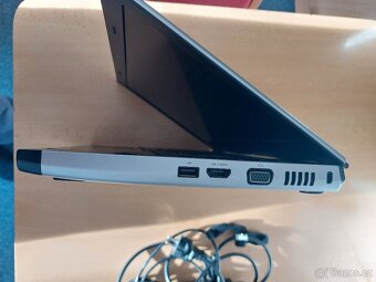 Vostro 3300 / I5 / 4gb ram / Windows 11 - 3