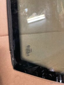 Audi 80 Avant B4 boční sklo 43R001190 - 3