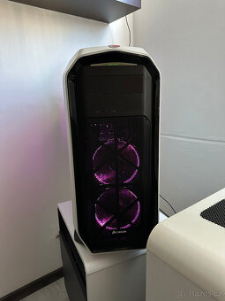 Prodám TOP herní PC skříň Corsair Big Tower - 3