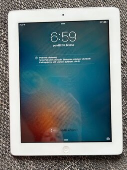 Apple iPad - tablet - 3