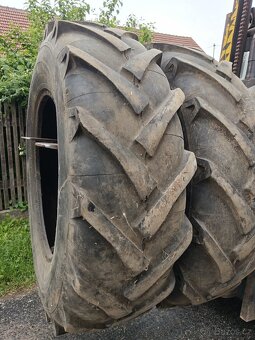 16,9-30 PNEU NA ZETOR PRODÁM - 3