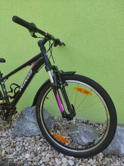 Značkové dětské kolo SPECIALIZED 24" (černá/fialová) - 3