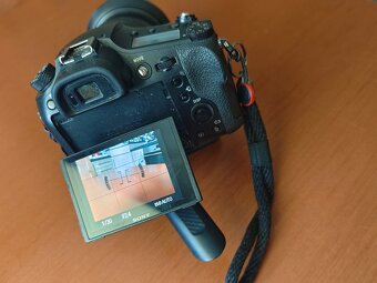 Sony RX 10 /III. - 3