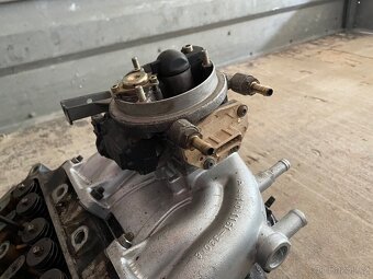 Hlava motoru felicia 1.3 bmm, sani, svody - 3