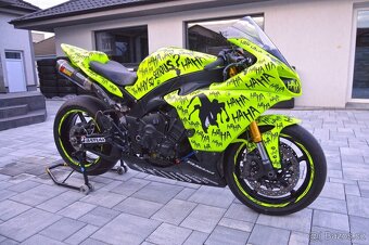 Yamaha R1 2011 big bang okruhovka - 3