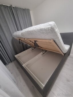 Čalouněná postel - 3