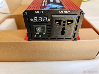 Měnič napětí, invertor 1600W (800W) - 12V na 220V - 3