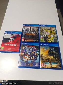 Playstation 4 Slim - 3